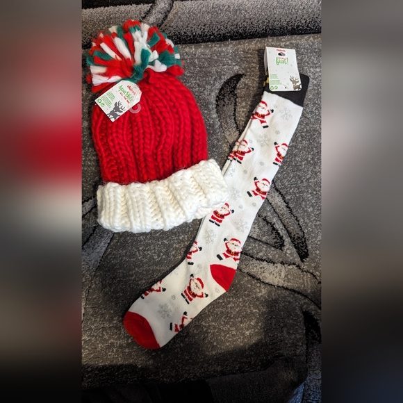 Brand New Claire's hat and Socks - Picture 2 of 8